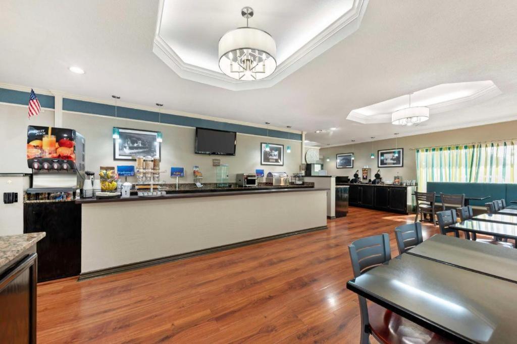 Best Western Post Oak Inn Burnet Zewnętrze zdjęcie