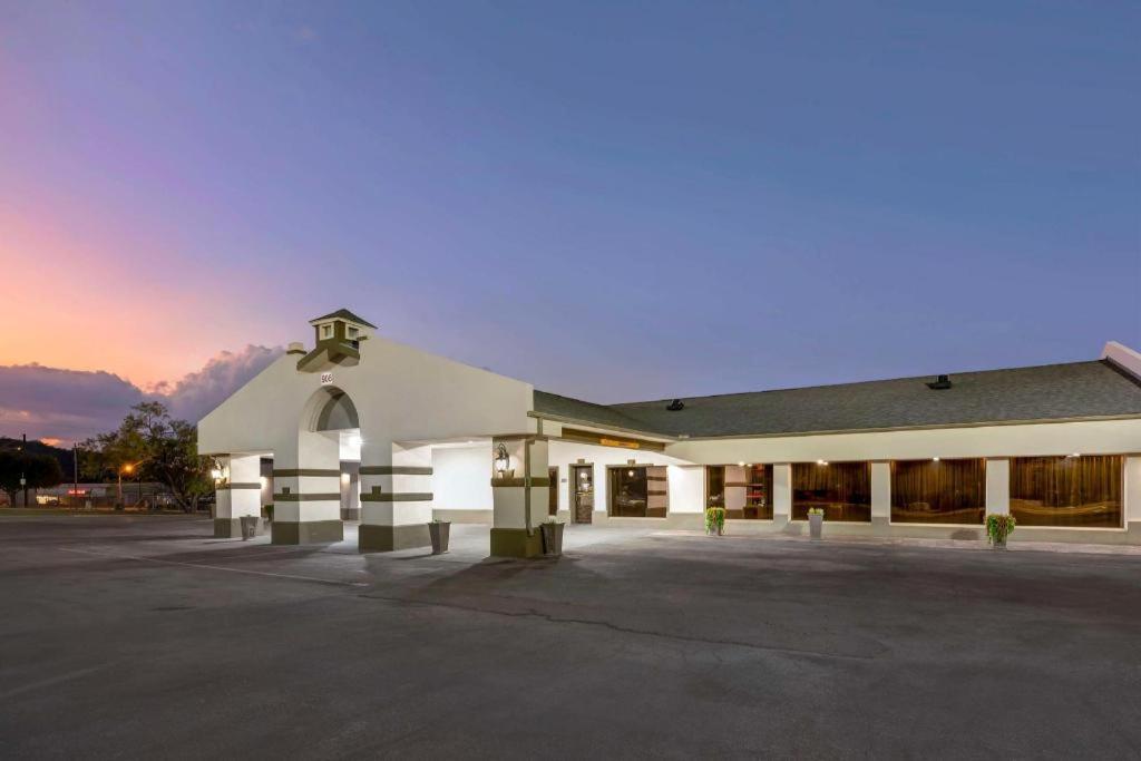 Best Western Post Oak Inn Burnet Zewnętrze zdjęcie
